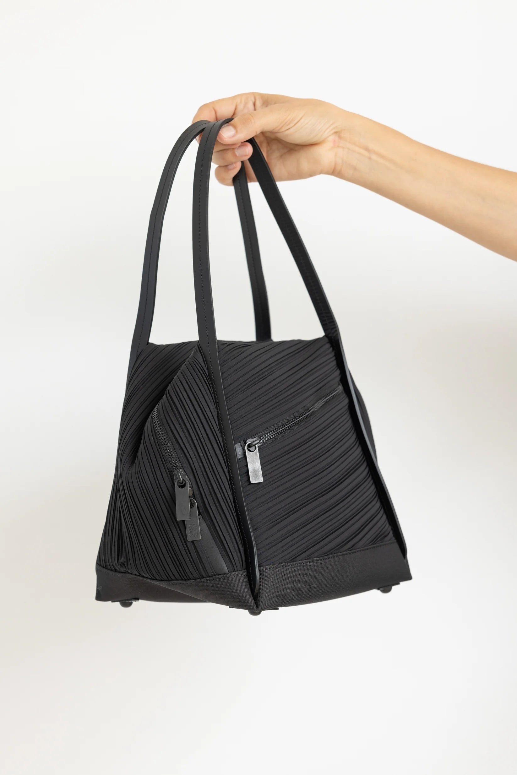 PLEATS PLEASE ISSEY MIYAKE BIAS BIG BAG – The Design PLEATS PLEASE ISSEY MIYAKE BIAS BIG BAG – The Design