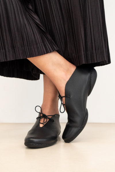 TRIPPEN SHOES SUMMER BLACK – The Design