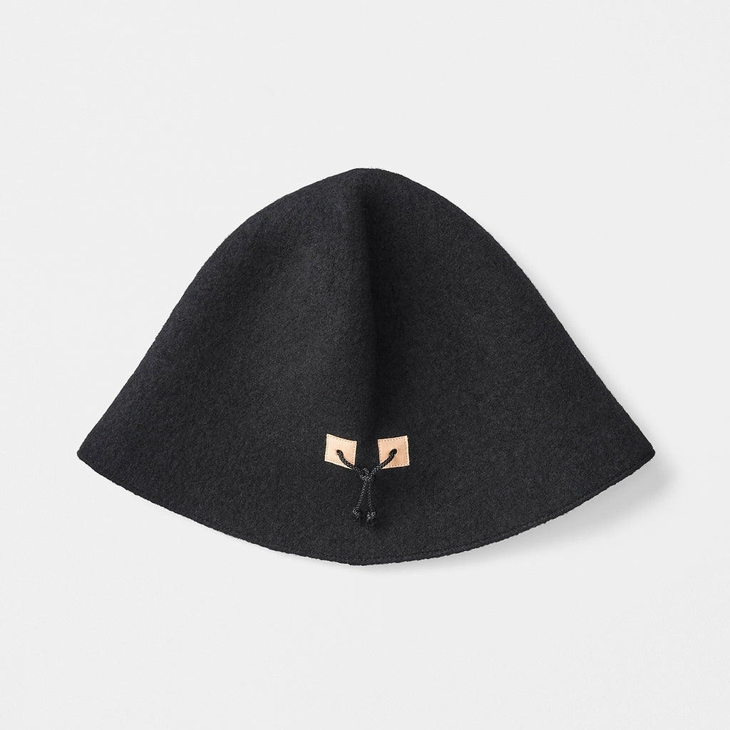 MATURE wr bell hat black