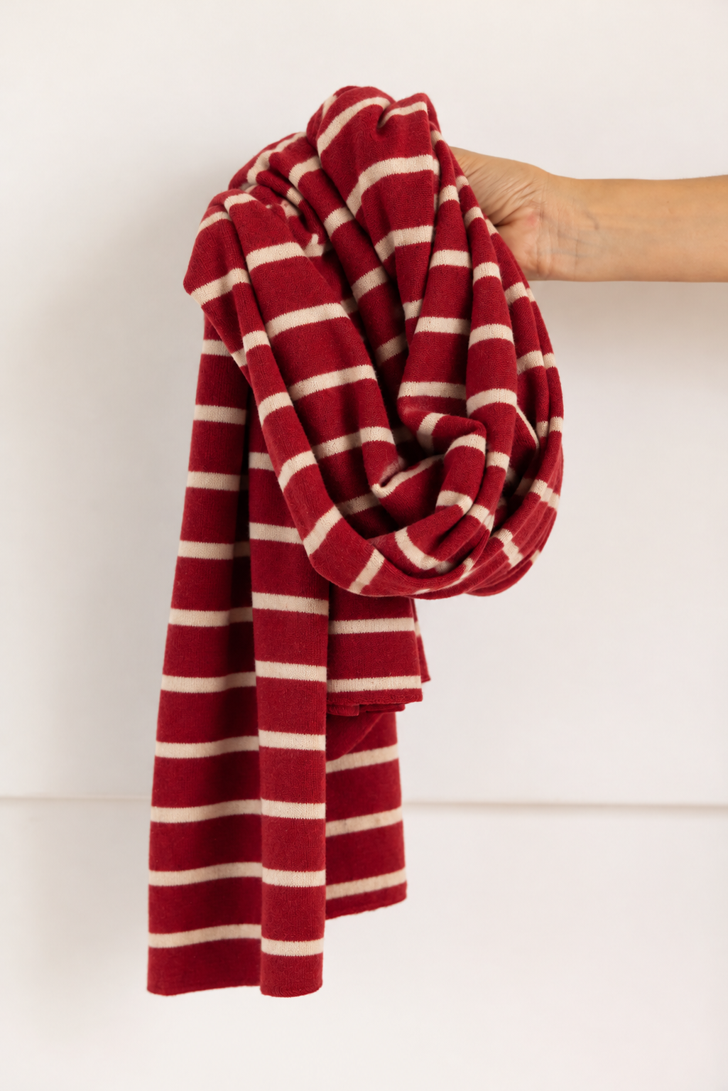 MAMA B segovia scarf red stripes