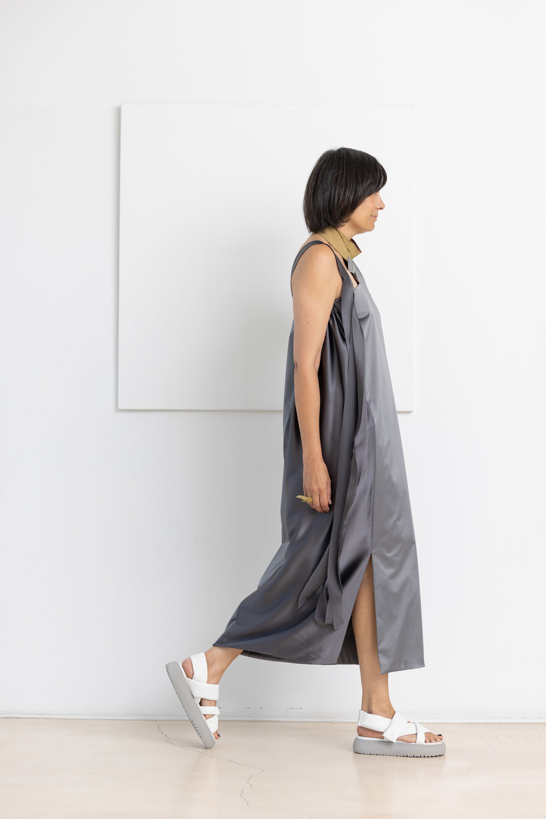 MIIYU SHOULDER DRESS LAVENDER GREY