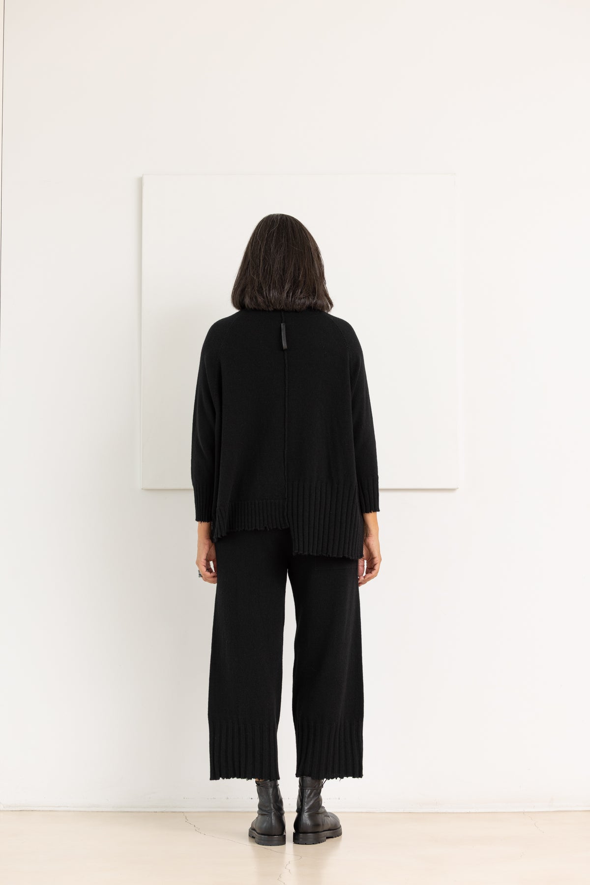 SERIE NUMERICA knitted pants black – image 4