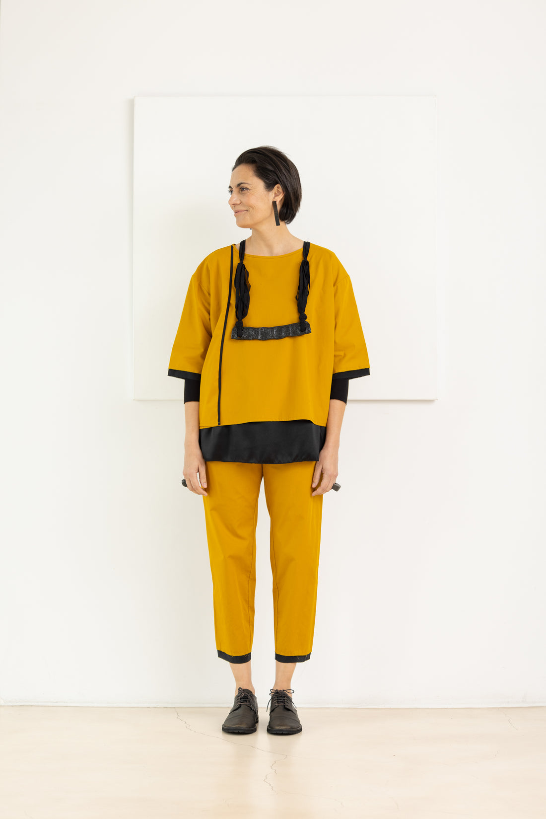 MIIYU STRAIGHT TROUSERS MUSTARD