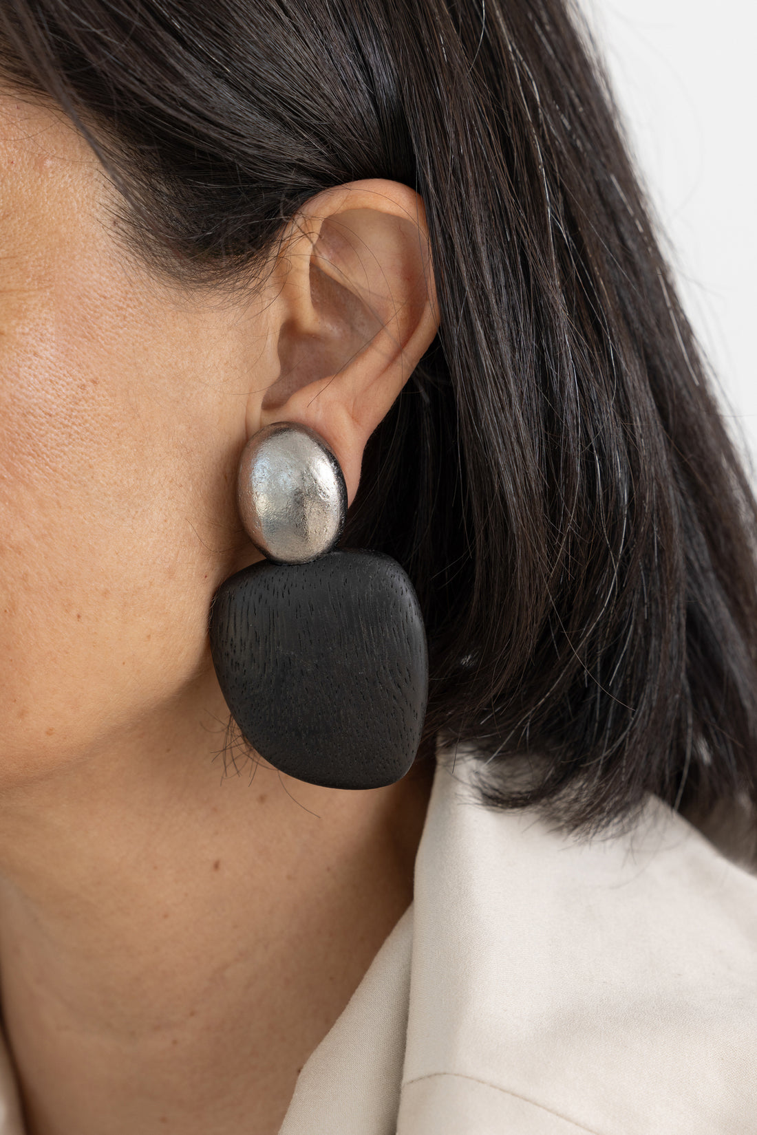 MONIES LUMA EARRING DARK SILVER