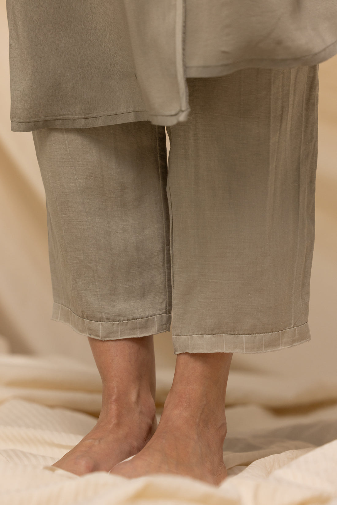 MIIYU LINEN SILK STRAIGHT PANTS TAUPE