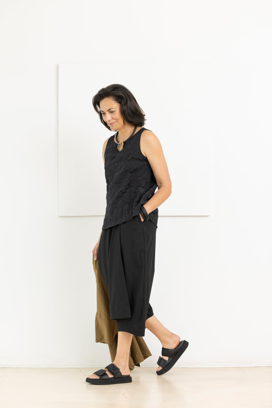 MOYURU black cross panel pants