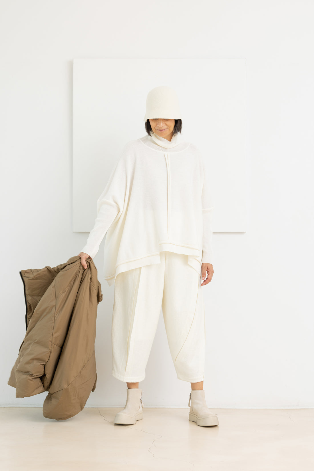 MOYURU PULLOVER WHITE