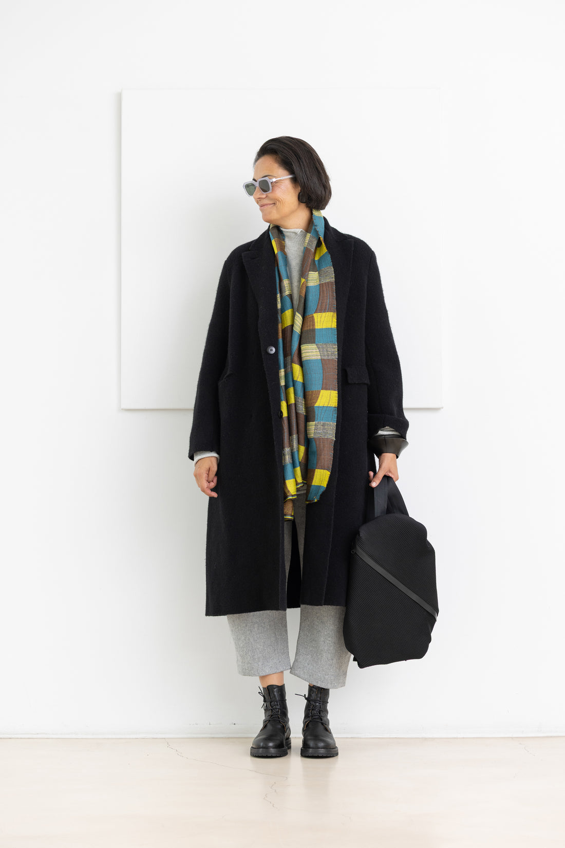 AEQUAMENTE LONG COAT BLACK