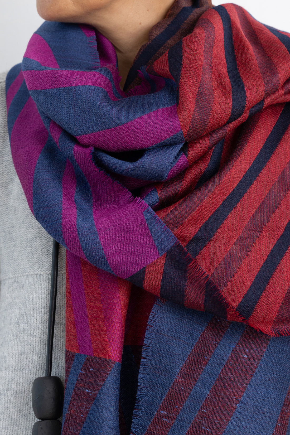 TRAITS SCARF MAYA COL 1