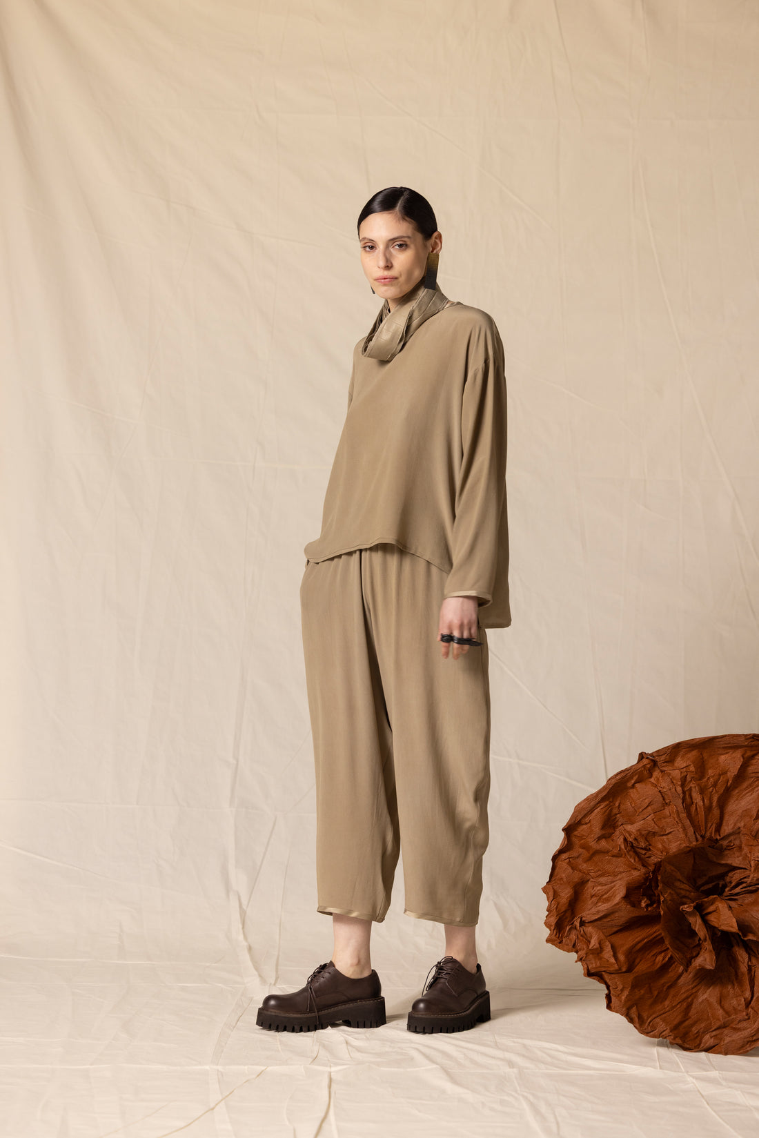 MIIYU silk balloon trousers sage