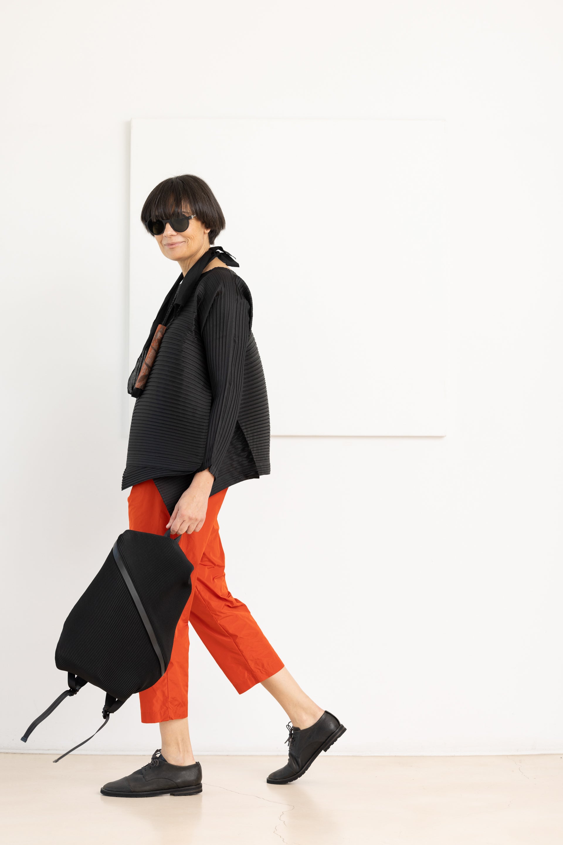 国内買付 PLEATS PLEASE ISSEY MIYAKE BIAS PLEATS BACKPACK BIAS PLEATS BACKPACK – ISSEY MIYAKE ONLINE STORE