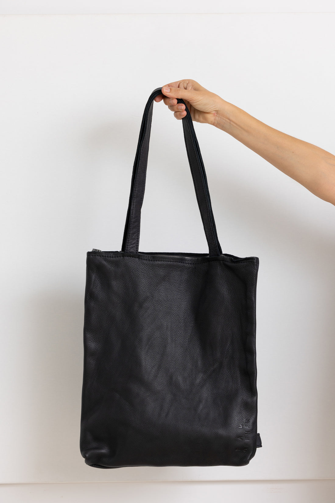 TOTE BACKPACK LEATHER BLACK