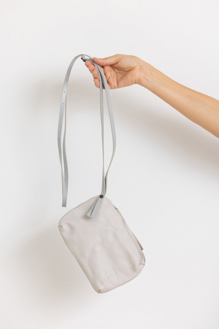 MEDIUM PURSE LEATHER BAG CEMENT