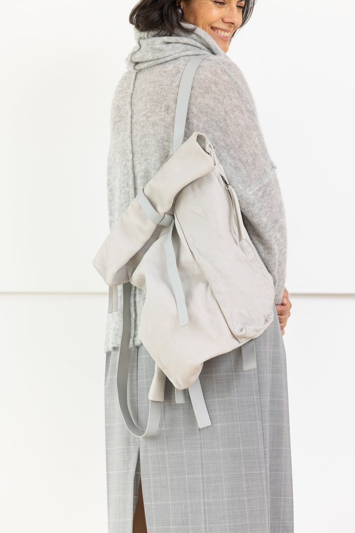 ROLL BACKPACK LEATHER CEMENT