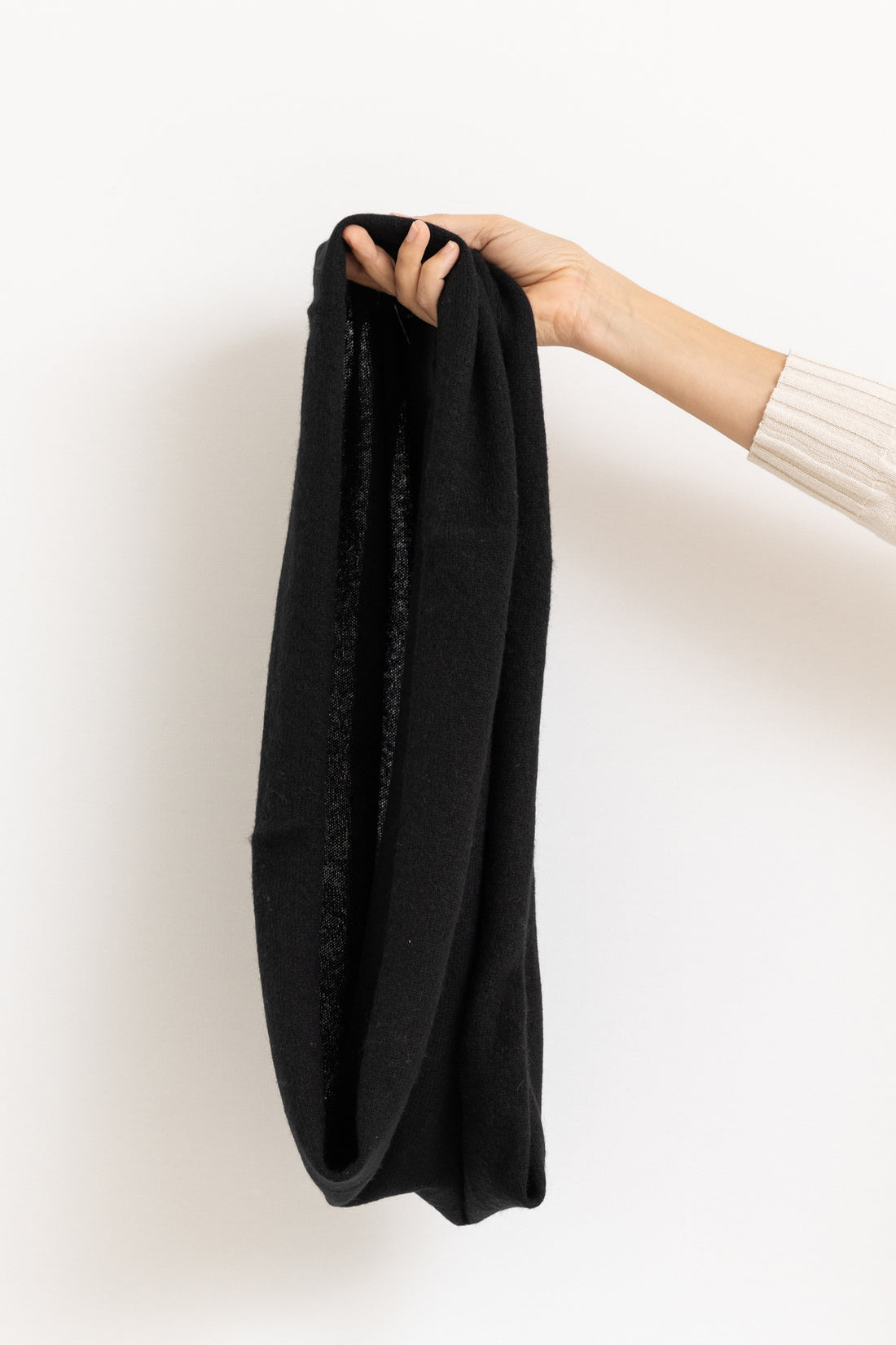 KOPKA LOOP SCARF BLACK