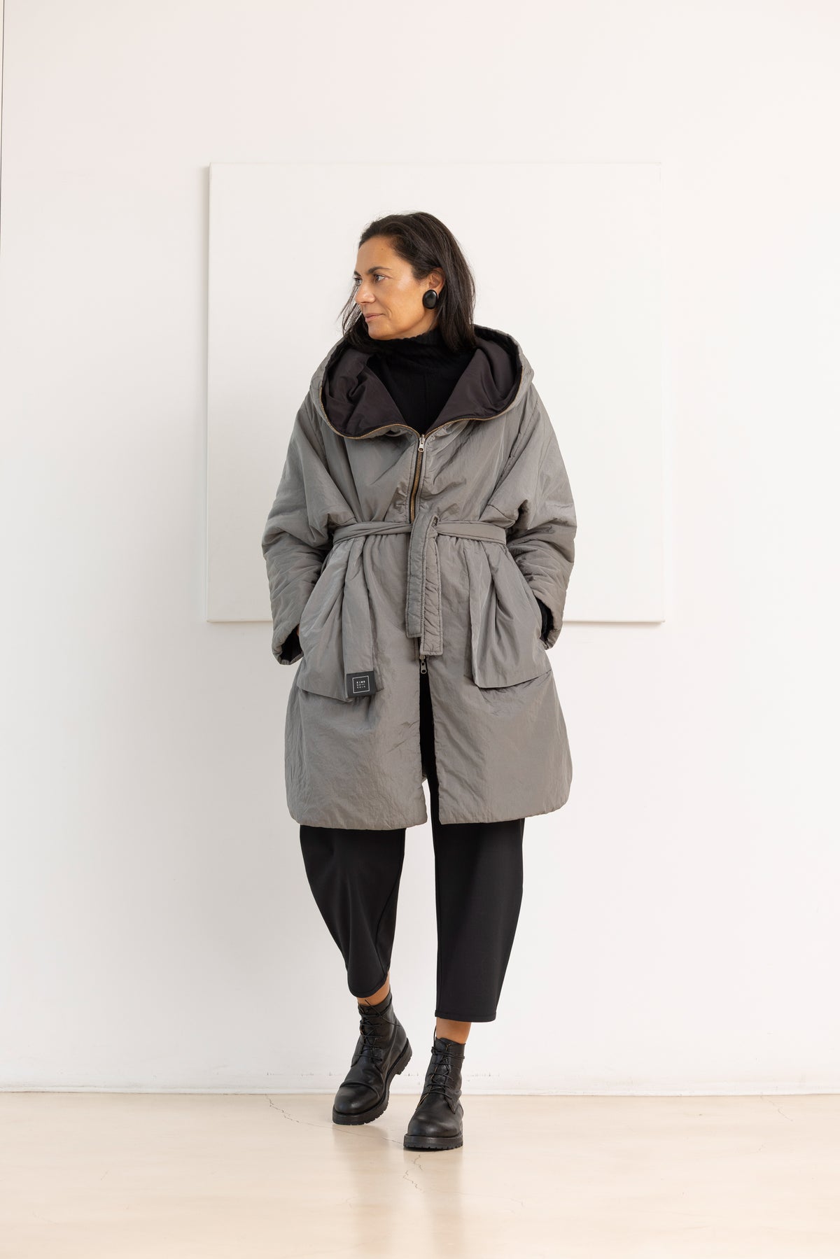 KIMONORAIN Abrigo reversible gris y negro