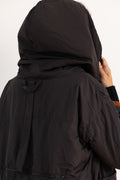 KIMONORAIN Abrigo mochila terracota y negro – imagen 9