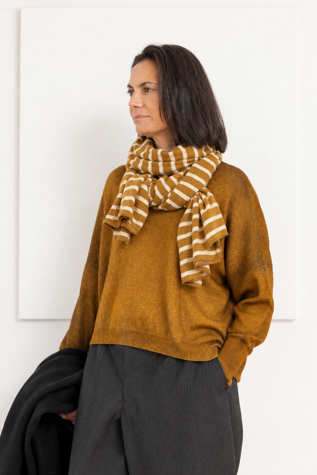 MAMA B segovia scarf caramel stripes – image 2