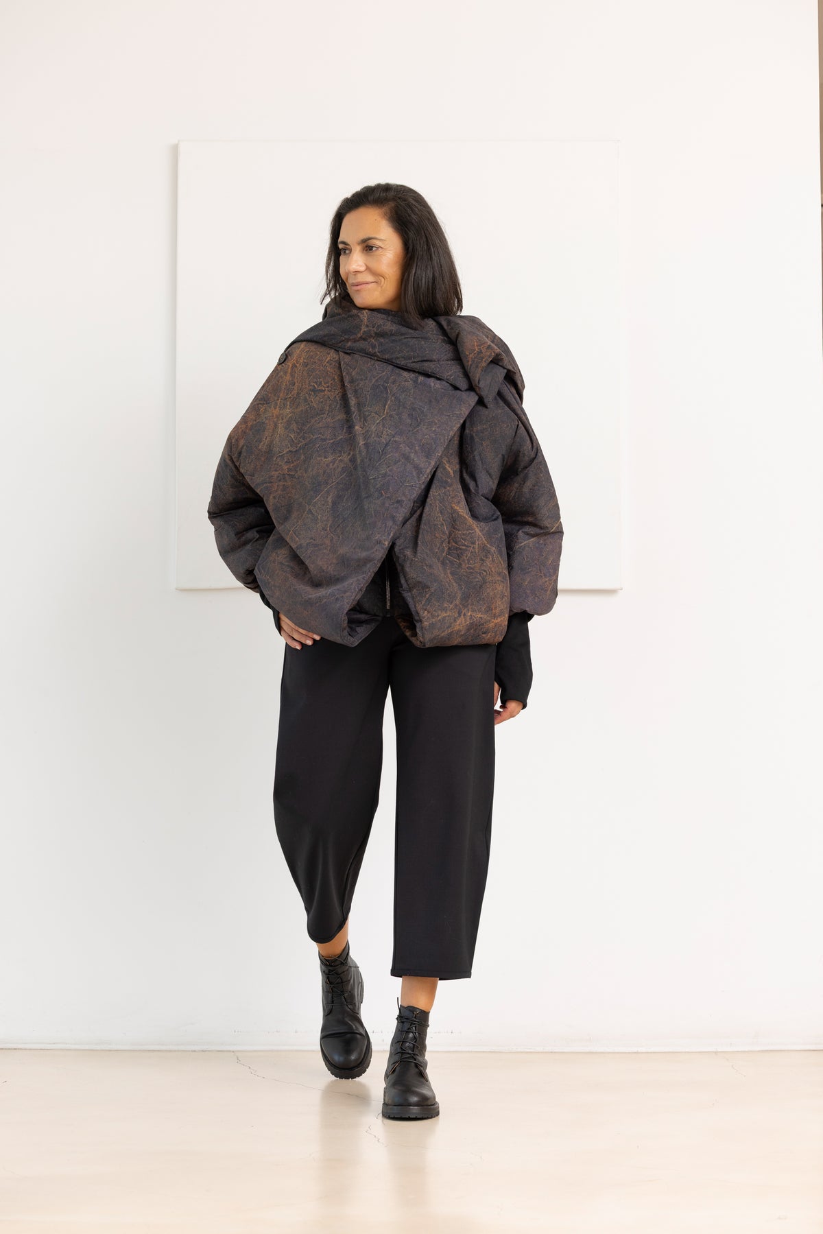 SANCTAMUERTE Chaqueta corta moteada marrone y gris