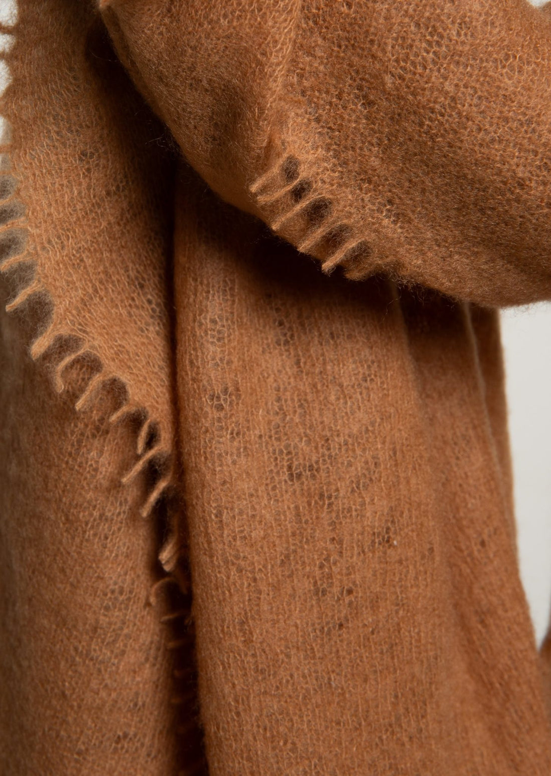 MIRROR IN THE SKY SCARF WALNUT